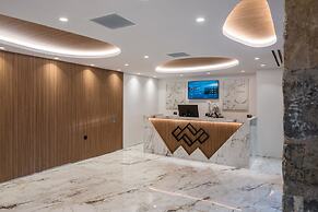 Noble Hotel Suites - Adults Only