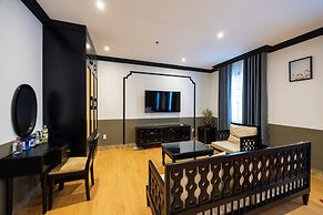 Sunset Bay Retreat Hotel