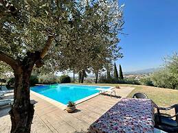 Villa Lavania