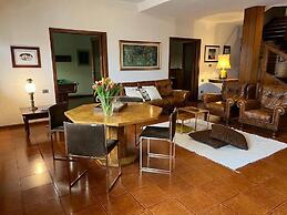 Villa Lavania