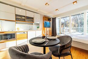 Uptown Hotel Apartments