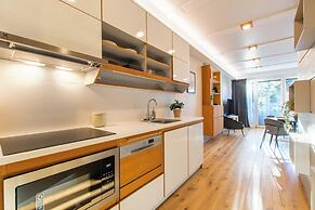 Uptown Hotel Apartments