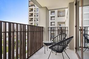 Silkhaus Summer Towers Creek Harbour