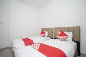 OYO 443 Hotel Barlian