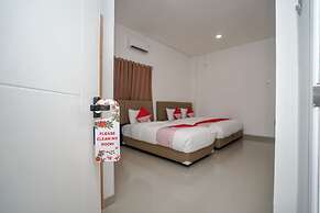 OYO 443 Hotel Barlian
