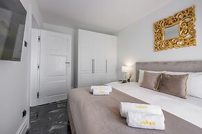 Emihouse Riverside Apartments