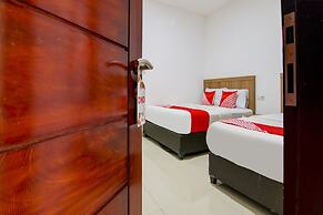 OYO 90233 The Shine Residence