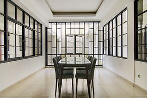 OYO 90233 The Shine Residence