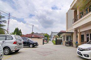 OYO 90233 The Shine Residence