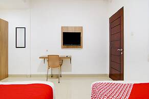 OYO 90233 The Shine Residence
