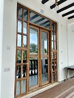 The New Blue Waves Hotel
