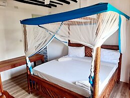 The New Blue Waves Hotel
