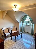 Palace Inn