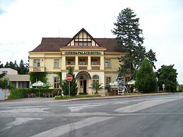 Palace Inn