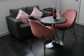 1-bed Apt Sleeps 2 With Free Parking
