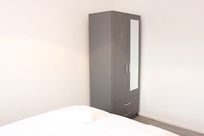 6guests-parking-nearstansted-accessible