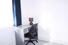 6guests-parking-nearstansted-accessible