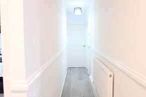 6guests-parking-nearstansted-accessible