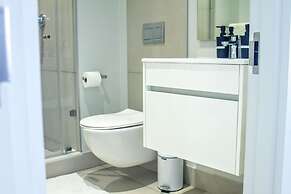 Executive apartment at Ellipse Waterfall