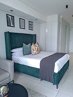 Executive apartment at Ellipse Waterfall