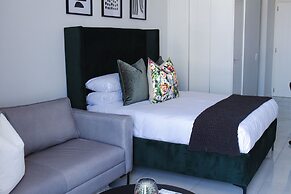 Executive apartment at Ellipse Waterfall