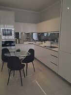 Executive apartment at Ellipse Waterfall