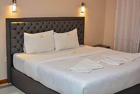 HOTEL TAJI