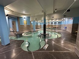 Solara Hotel room with Pool-Hot tub-Gym