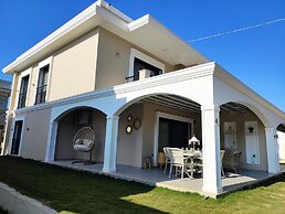 Taş tatil evleri