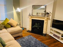 Beautiful 3-bed House in Preston