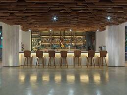 La Green Hotel & Residence
