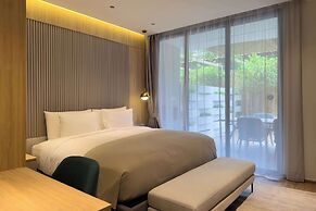 La Green Hotel & Residence