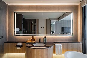 La Green Hotel & Residence