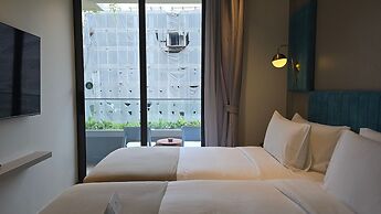 La Green Hotel & Residence