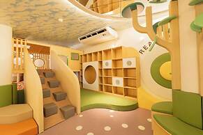 La Green Hotel & Residence