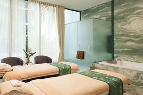 La Green Hotel & Residence