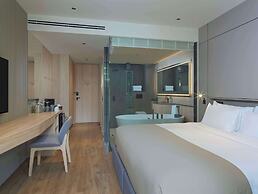 La Green Hotel & Residence