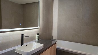 La Green Hotel & Residence