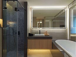 La Green Hotel & Residence