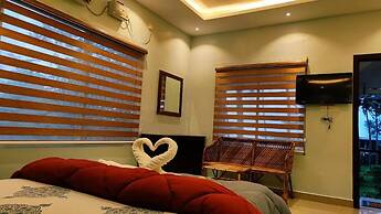 Pura Vida Varkala