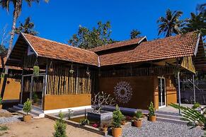 Pura Vida Varkala