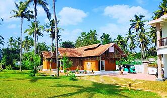 Pura Vida Varkala