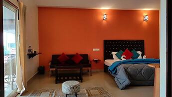 Pura Vida Varkala
