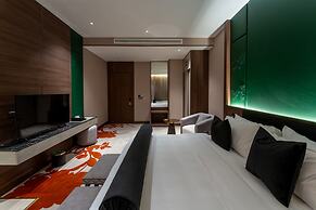 Lilac Park Hotel