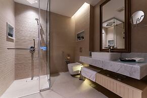 Lilac Park Hotel