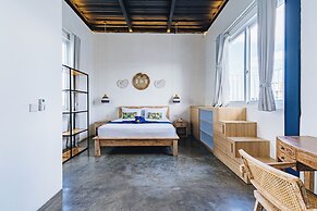 Omah Bleue Villa