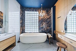 Omah Bleue Villa