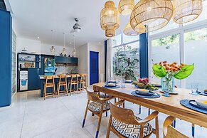 Omah Bleue Villa