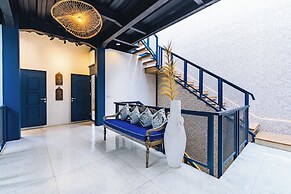 Omah Bleue Villa
