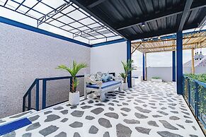 Omah Bleue Villa